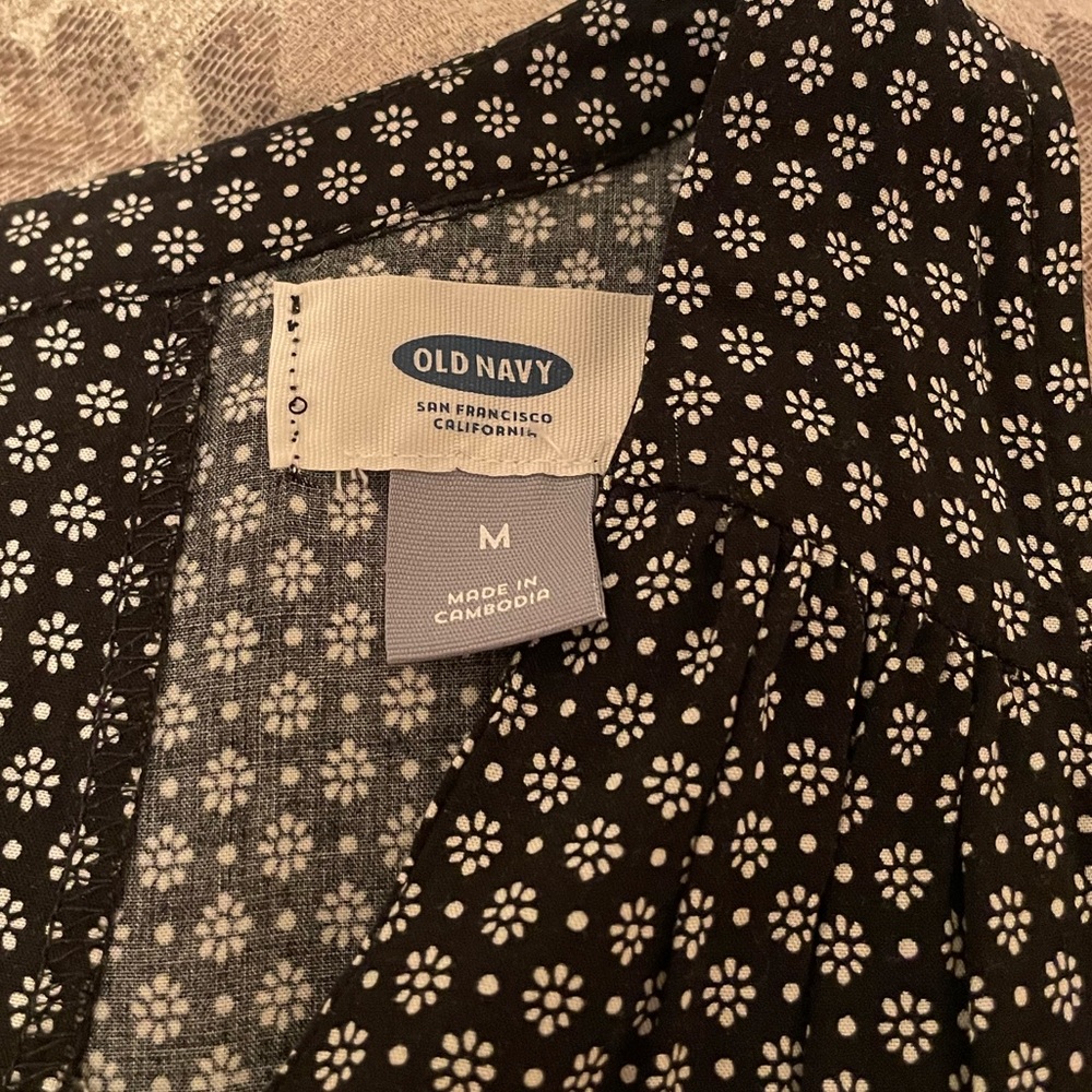 Old navy sun dress. Size: M